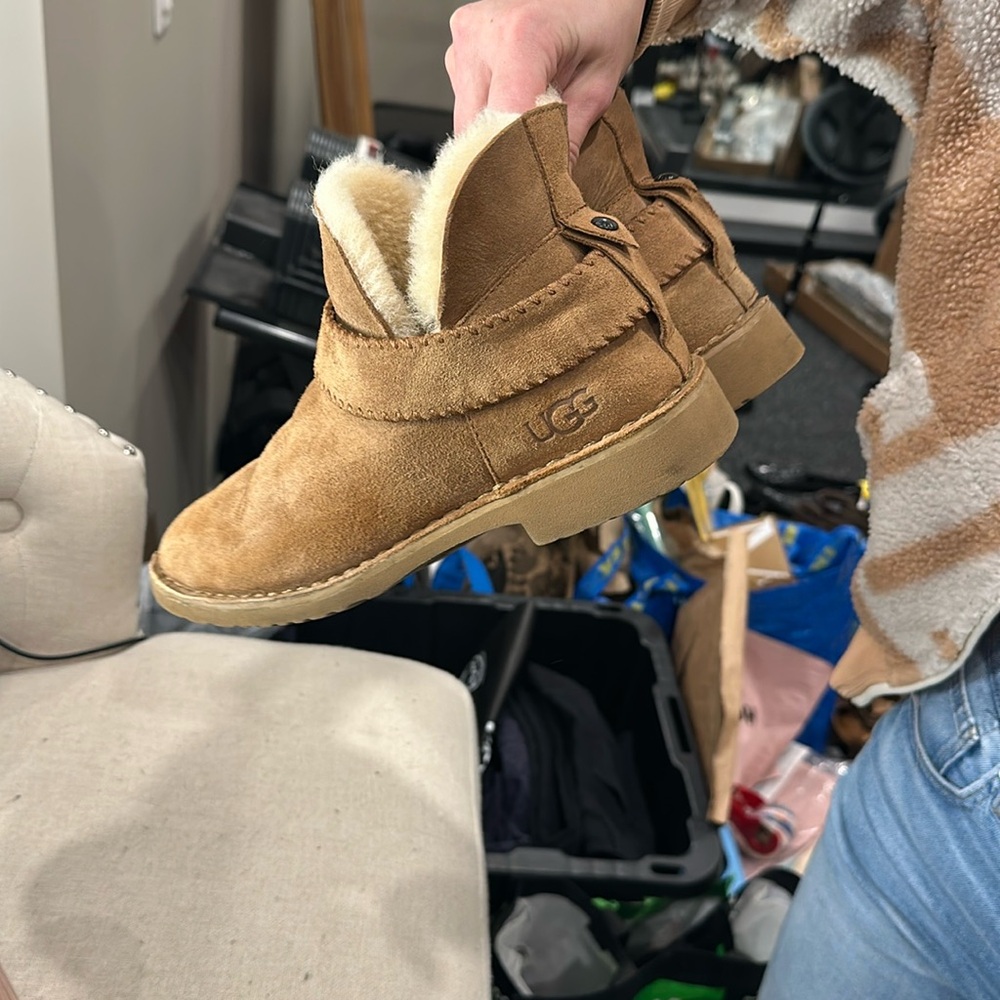 UGG Women's Brown Ankle Boots